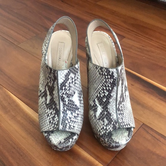 BCBGMAXAZRIA PYTHON DUNE LEATHER PLATFORM OPEN TOE SLING BACK SANDALS SIZE 5M - Picture 3 of 15